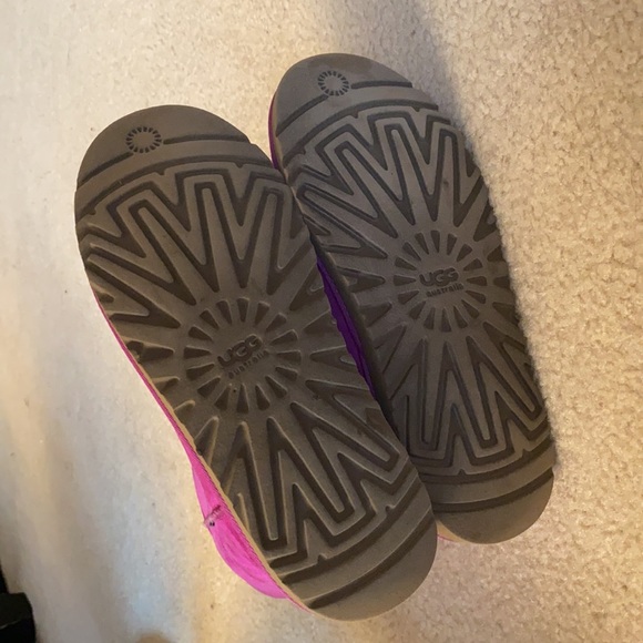 Magenta UGG boots - Picture 6 of 6